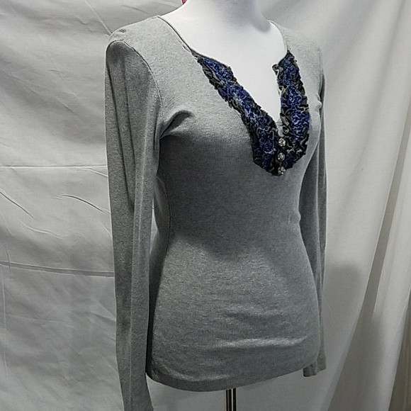 Long sleeve top - Picture 2 of 8